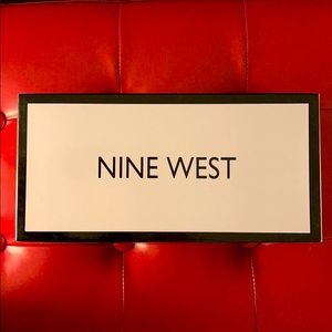 Nine West NWXEENA DK blue M (size 6M) suede shoes